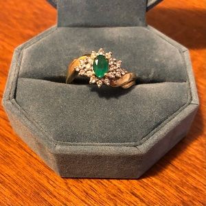 Emerald and diamond 14k gold ring